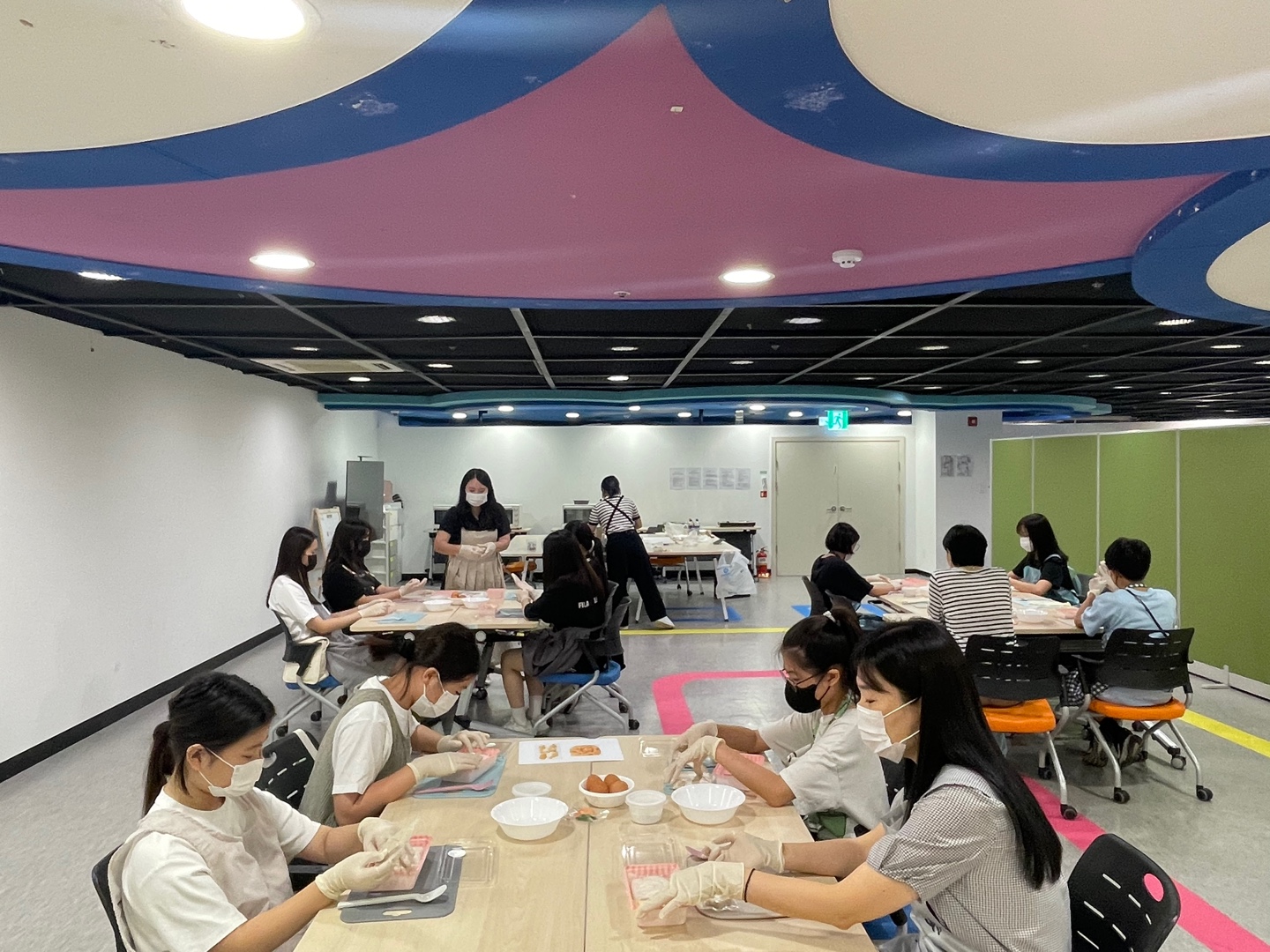 1365 자원봉사센터 - 유기동물을 위한 수제간식 만들기 봉사 이미지 2 - 본문에 자세한설명을 제공합니다.