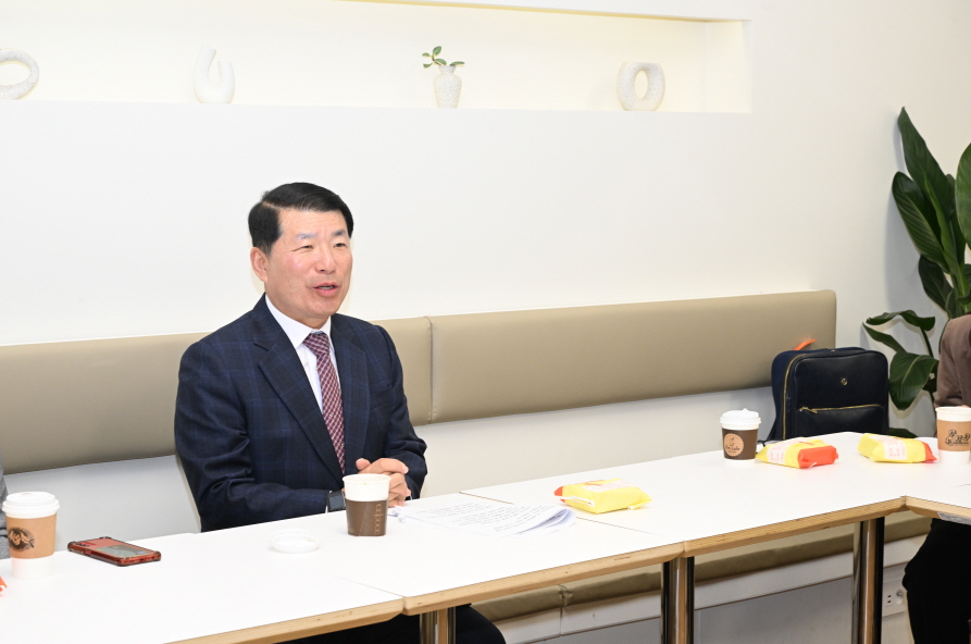 20231019 시청출입기자 시장님과의 조찬간담회 (7).JPG