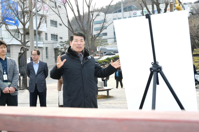 20260311 주요사업 현장방문 이문안호수공원 공사현장 (2).JPG