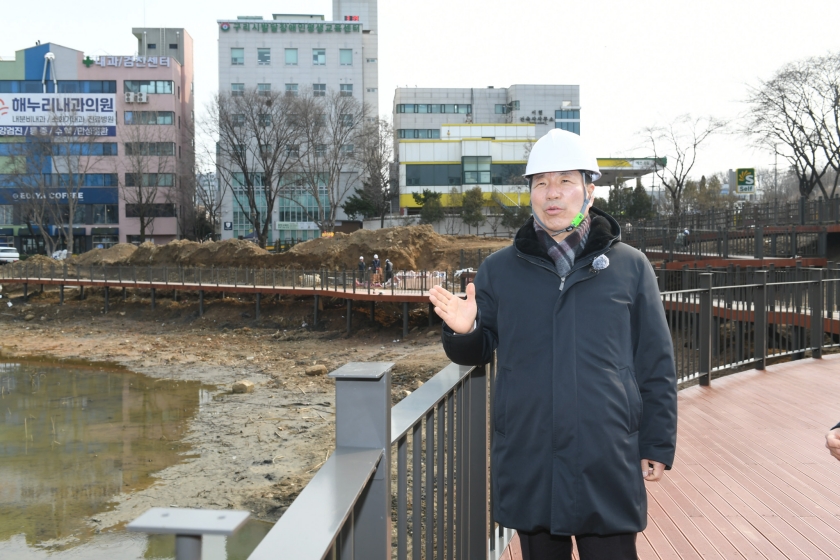 20260311 주요사업 현장방문 이문안호수공원 공사현장 (7).jpg