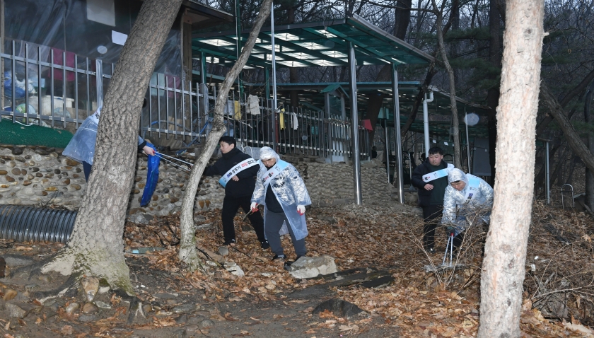 20260318 세계 물의 날 기념 약수터 환경정화 캠페인 (8).JPG