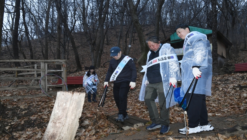 20260318 세계 물의 날 기념 약수터 환경정화 캠페인 (10).JPG