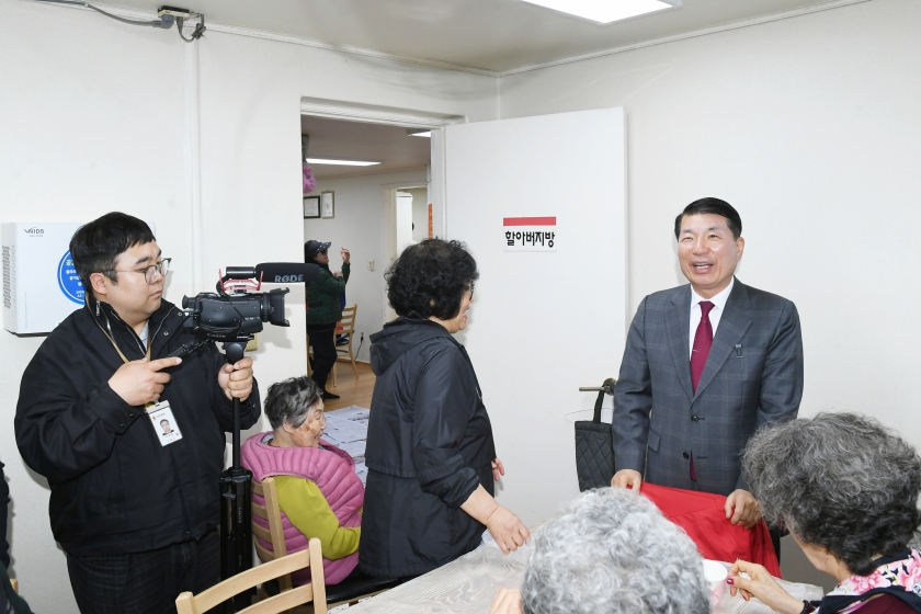 20260327 백일홍봉사단(LG원앙 아파트 경로당) (12).JPG