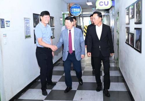 백경현 구리시장, 구리농수산물도매시장 점검 이미지