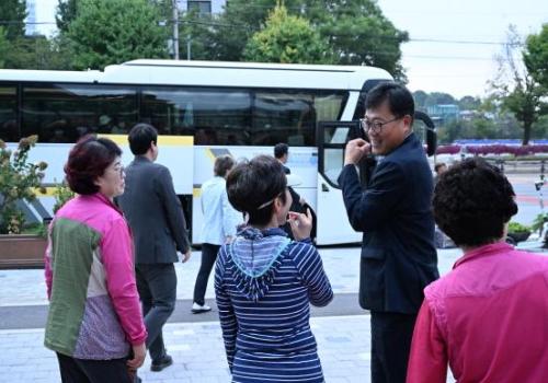 백경현시장, 민족통일구리시협의회 전국대회 참가 격려 이미지