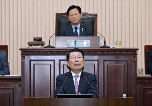 백경현 구리시장, 구리시의회 시정질의 답변 이미지