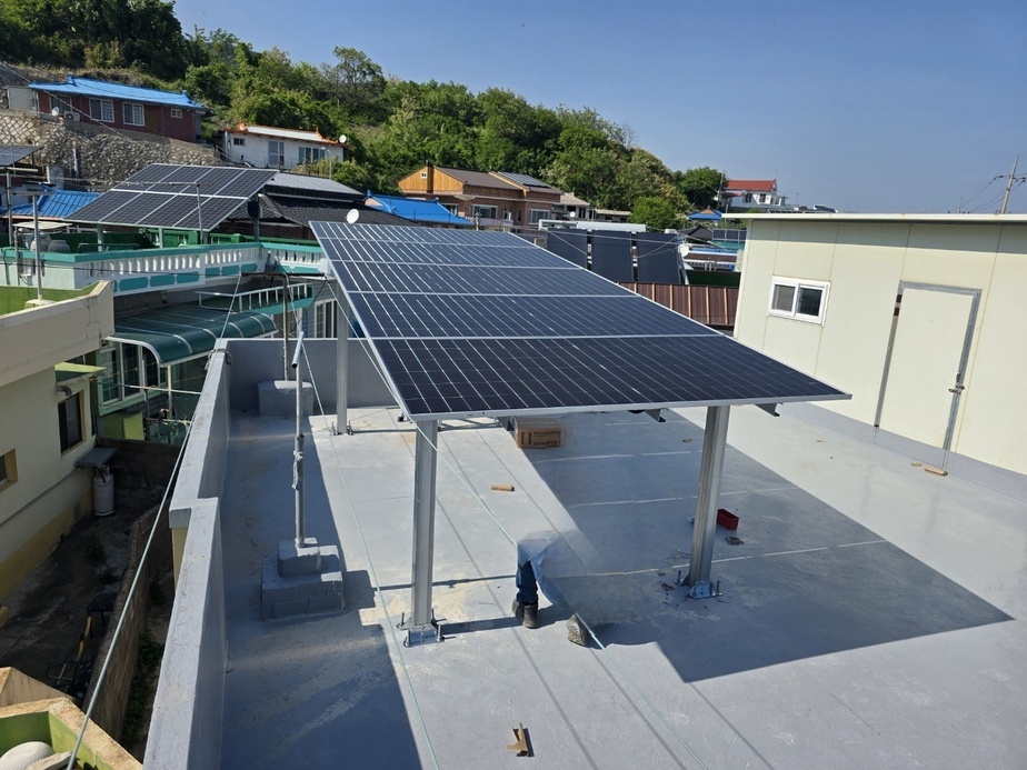 태//양//광 설치 사진입니다