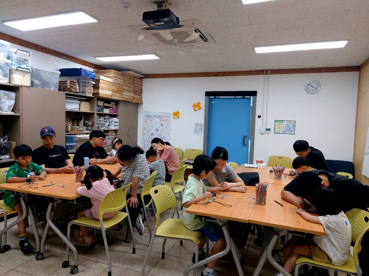 6_14 춤추는 벌 이미지 1 - 본문에 자세한설명을 제공합니다.