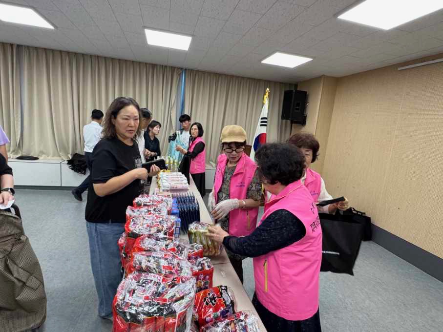 구리시 수택1동, 취약계층 위한 ‘행복나눔마켓’ 개최 이미지 3 - 본문에 자세한설명을 제공합니다.