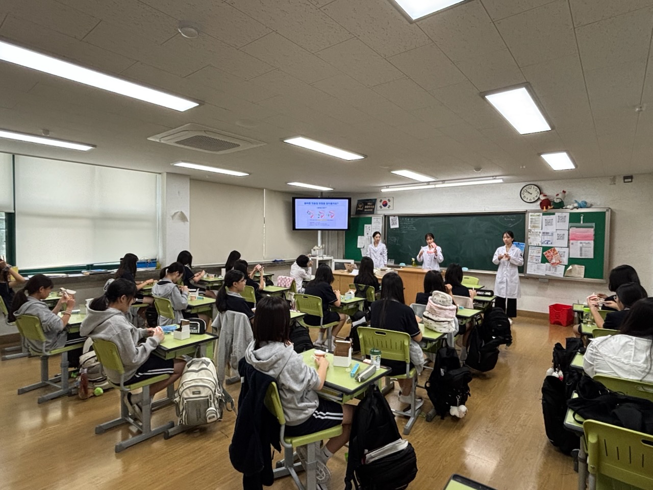 구리시, 구리여중 전교생 대상 구강 보건교육 실시 이미지 2 - 본문에 자세한설명을 제공합니다.