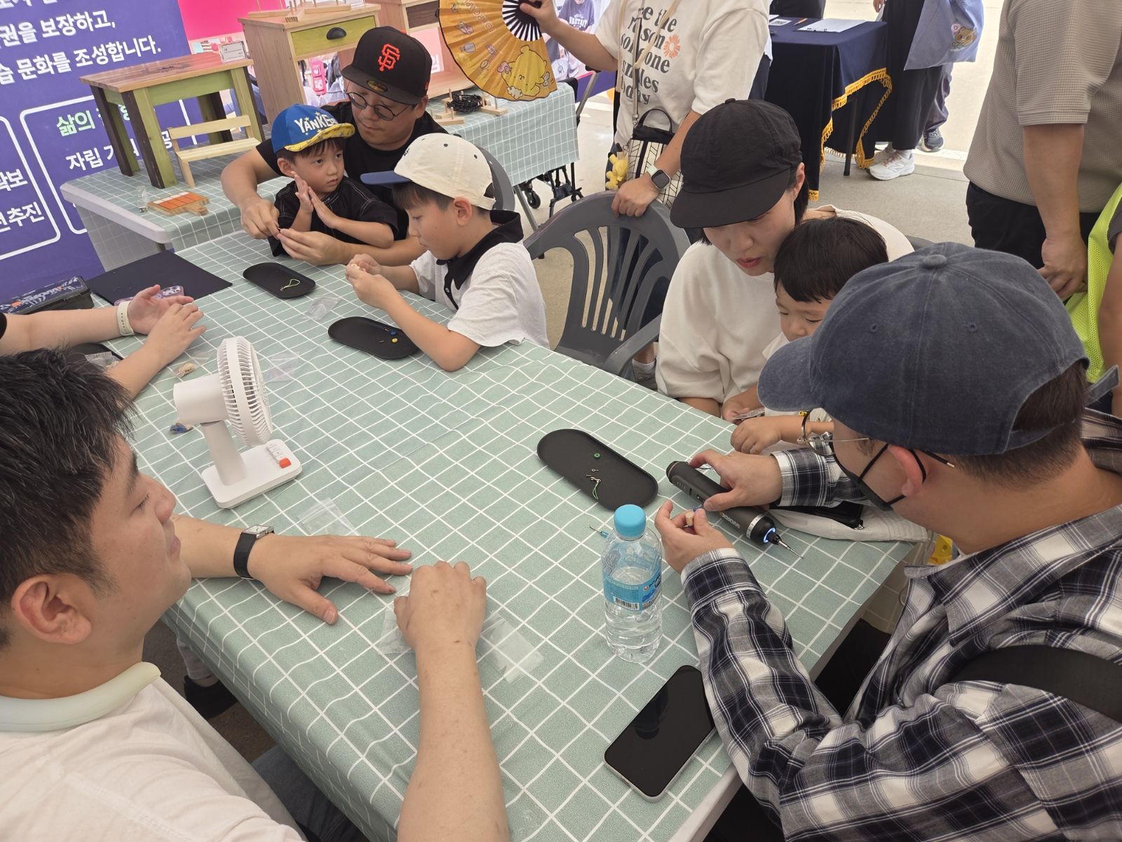 구리시 발달장애인평생교육센터,  제19회 평생 학습 축제에서 시민과 소통 이미지 2 - 본문에 자세한설명을 제공합니다.