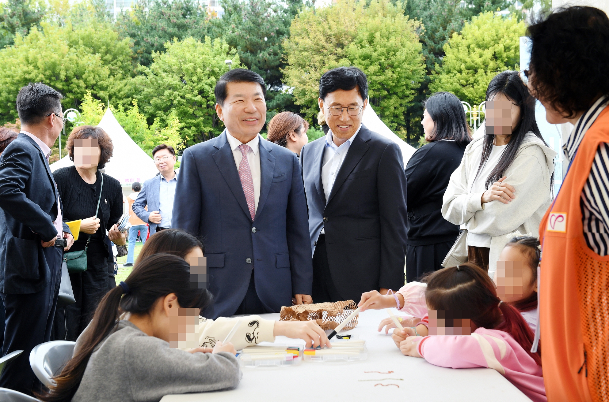 구리시자원봉사센터, ‘2025 재능기부 자원봉사 축제’ 성황리 개최 이미지 2 - 본문에 자세한설명을 제공합니다.