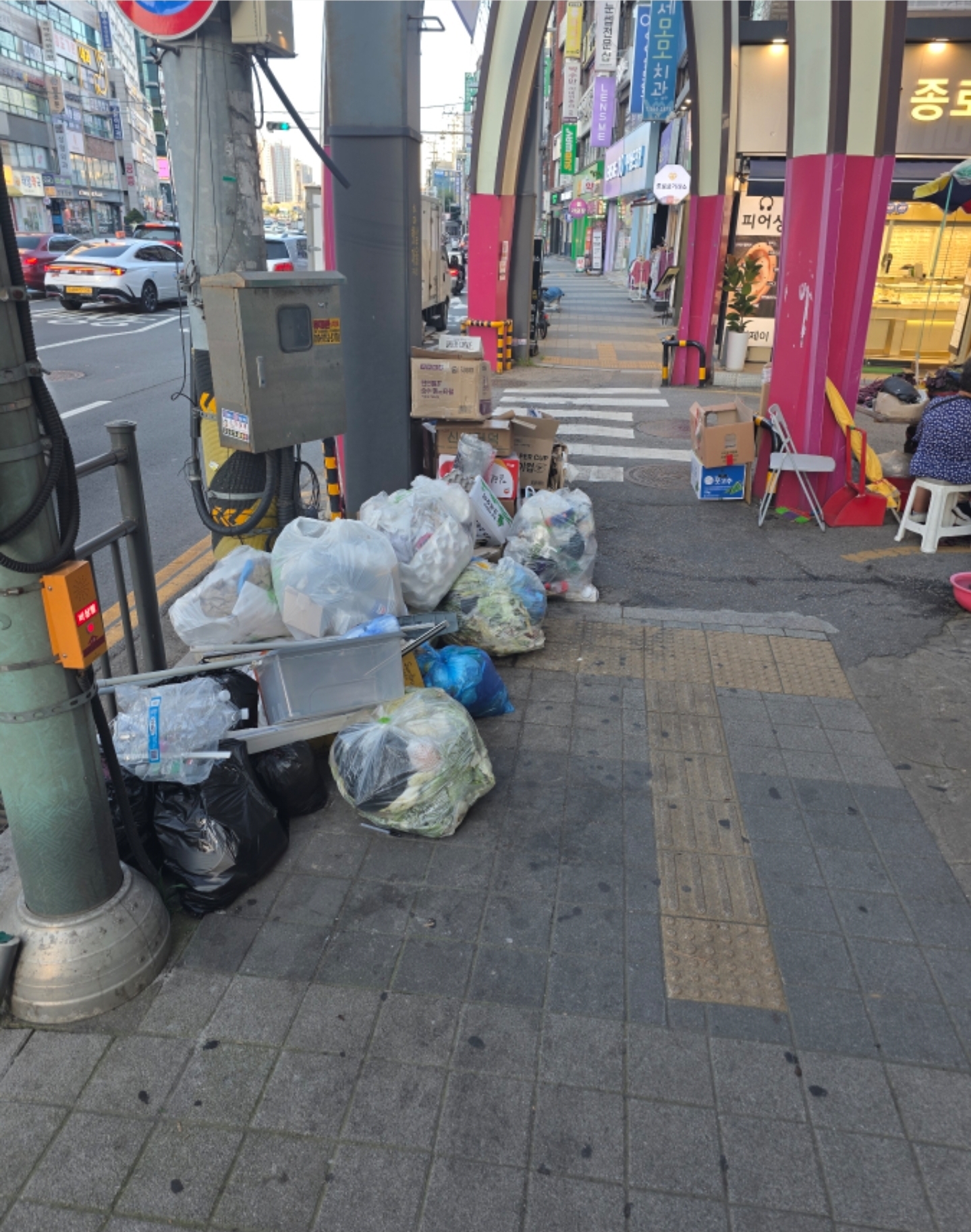 구리전통쓰레기장 환경개선 요청 이미지 1 - 본문에 자세한설명을 제공합니다.