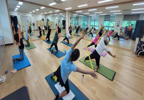 다이어트 필라테스 이미지