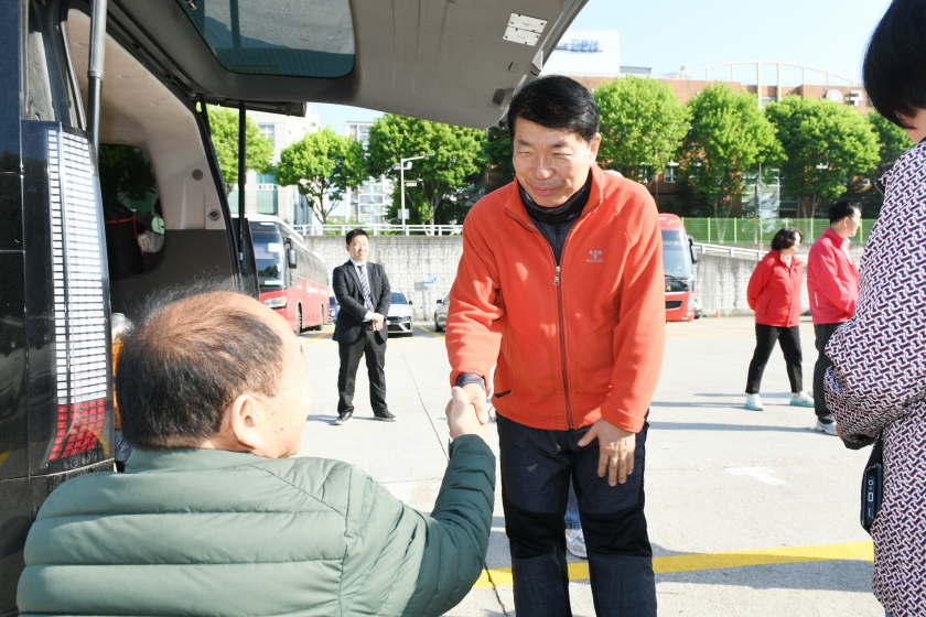20260425 인창초교 제41회 야유회 격려 (3).JPG