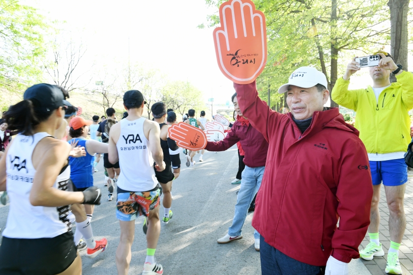 20260426 제16회 구리시장배 생활체육건강달리기 대회 (47).JPG