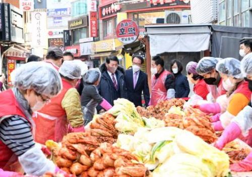 구리전통시장 「사랑의 김장 나눔」 행사 개최 이미지