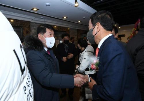 수협중도매인협회 제18대 협회장 이.취임식 이미지