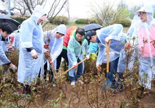 제78회 식목일 나무심기 행사 이미지