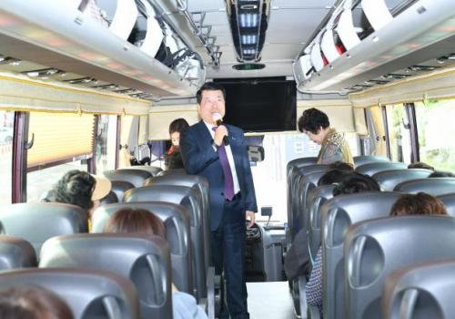 백경현 구리시장, 구리시 여성지도자 워크숍 출발 이미지