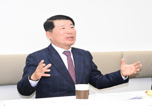 백경현 시장, 언론인들과 조찬 간담으로 소통 이미지