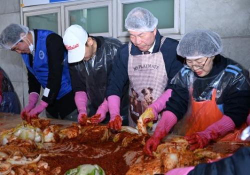 구리시 한국자유총연맹, 따뜻한 겨울나기, 사랑의 김장 나눔 이미지