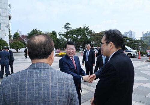 백경현 시장 “뜻깊은 사랑나눔 감사드린다” 이미지