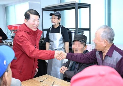 딸기원 경로식당 현장 간담회 이미지