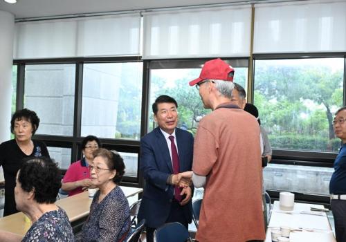 구리사랑후원회 경로당 비빔밥봉사(인창동 우림필유아파트) 이미지
