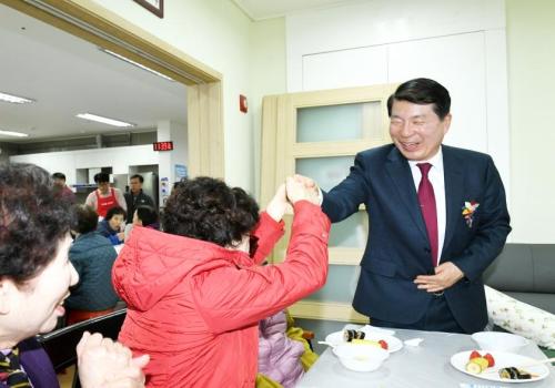 효사랑봉사대 김밥봉사(갈매한라비발디 아파트 경로당) 이미지