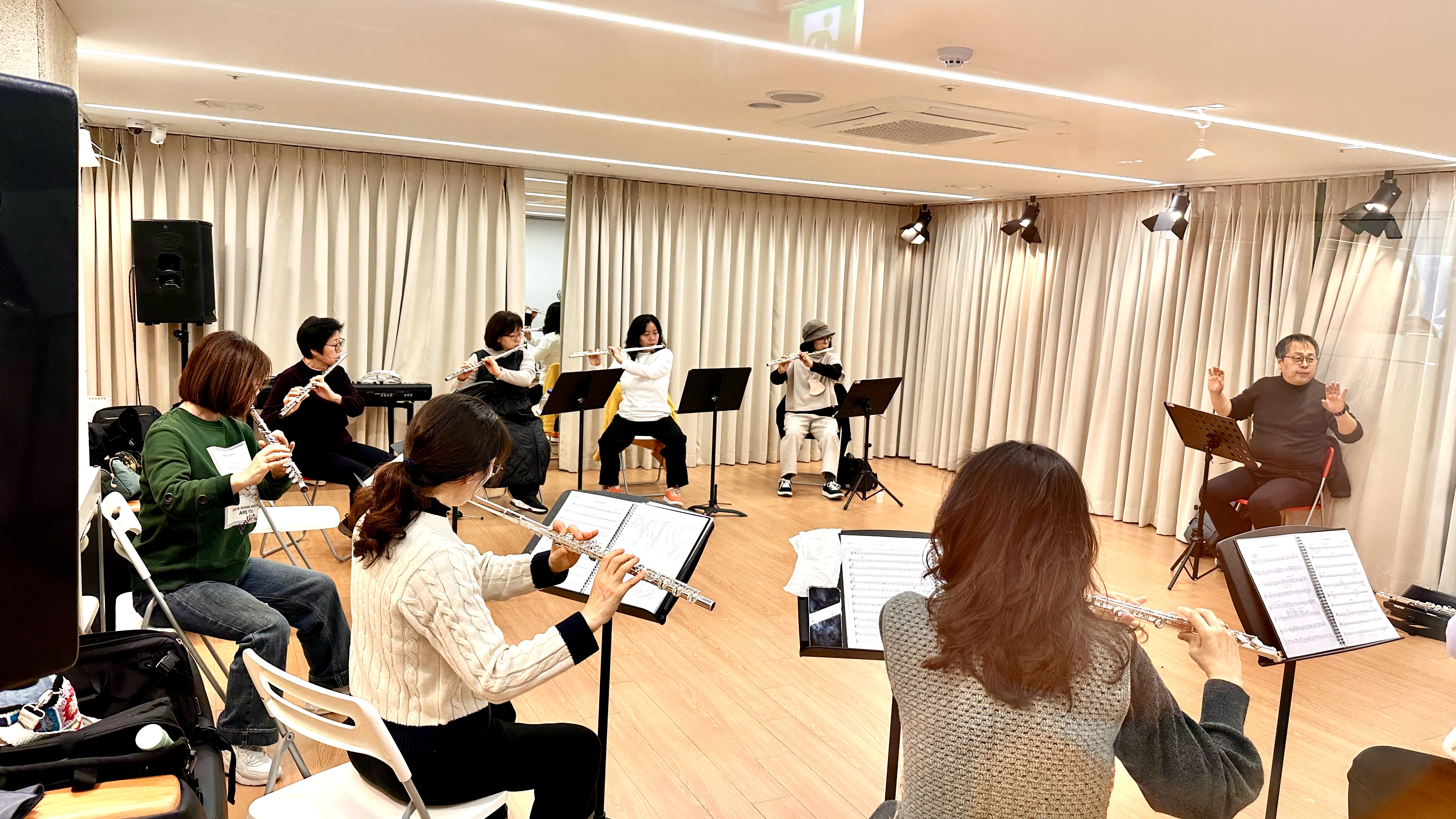 구리시 플룻 동호회 "플로리아" 연습 이미지 1 - 본문에 자세한설명을 제공합니다.