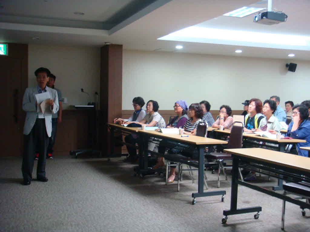 2012년 평생학습 관계자 및 동아리 워크숍 이미지 1 - 본문에 자세한설명을 제공합니다.