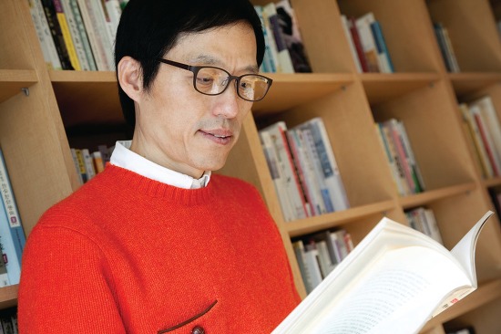 구리인창도서관 ‘연탄길’ 이철환 작가와 힐링 북콘서트 만남 이미지 1 - 본문에 자세한설명을 제공합니다.