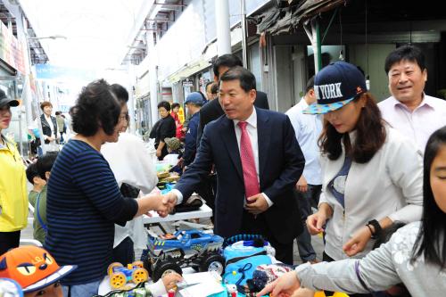 구리전통시장 상인회 제4회 다문화문화 음식축제 및 어린이 벼룩시장 이미지