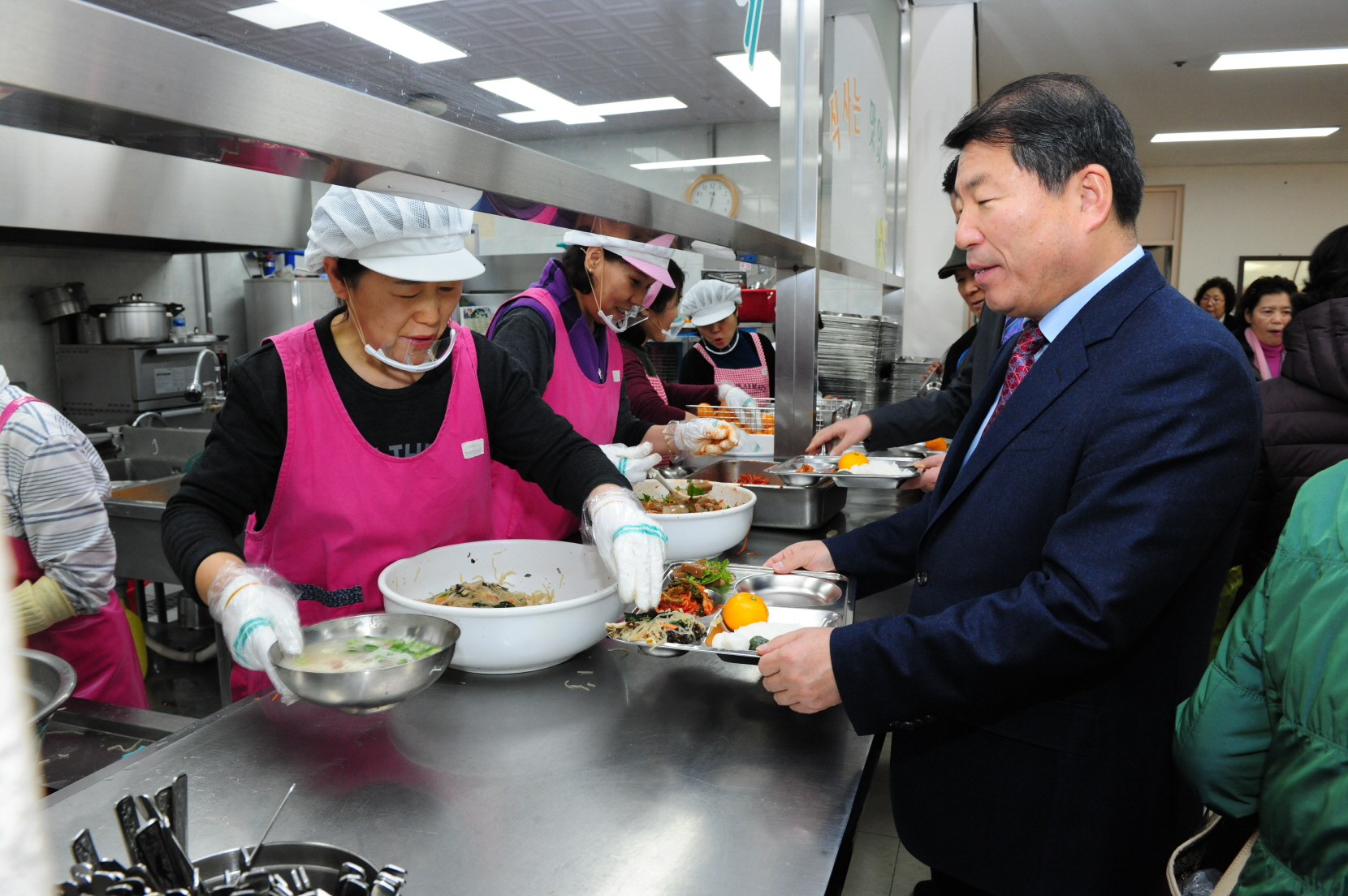 구리시 여성노인회관 실버교육프로그램 종강기념 특식 이미지 2 - 본문에 자세한설명을 제공합니다.