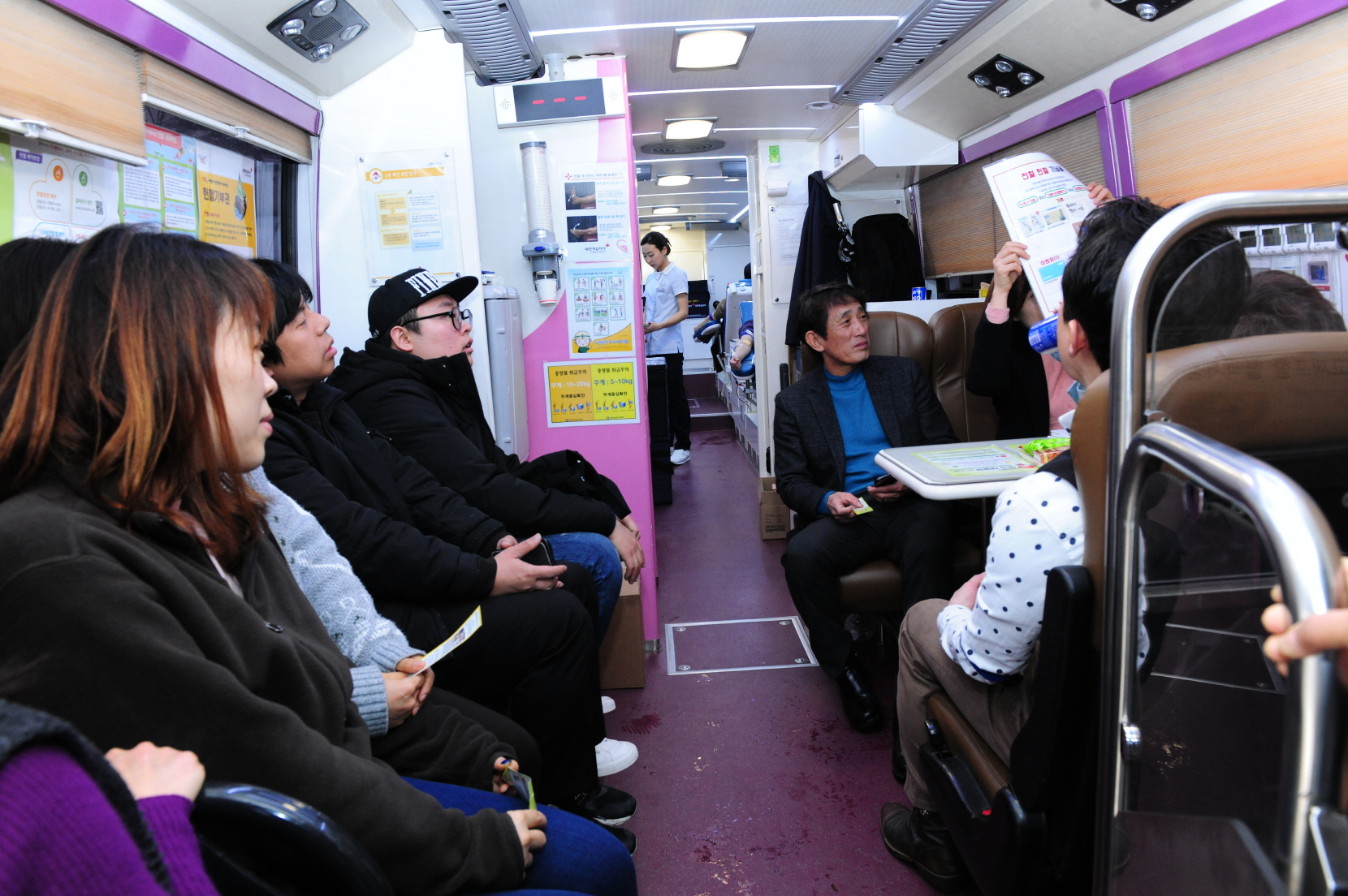 구리시 공직자, 사랑의 헌혈 적극참여 ‘생명나눔 실천’ 이미지 2 - 본문에 자세한설명을 제공합니다.