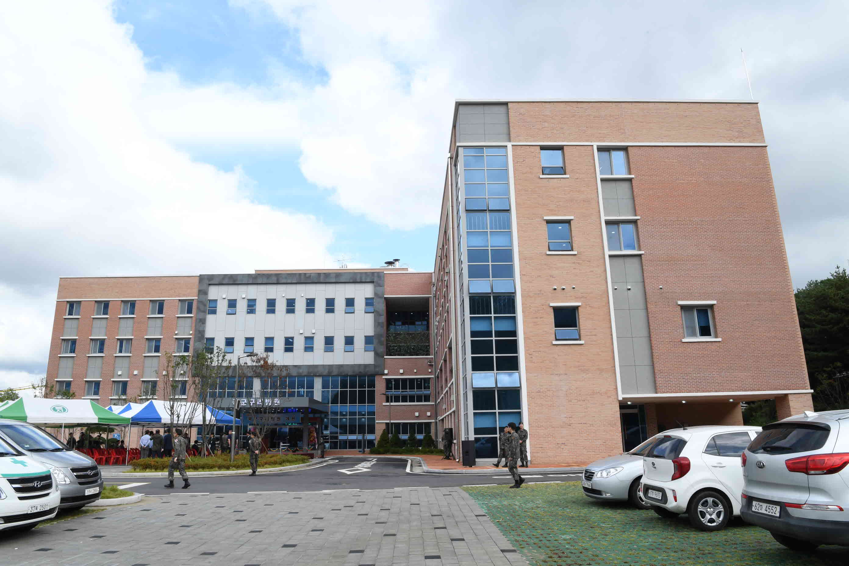 국군구리병원 개원식 이미지 1 - 본문에 자세한설명을 제공합니다.