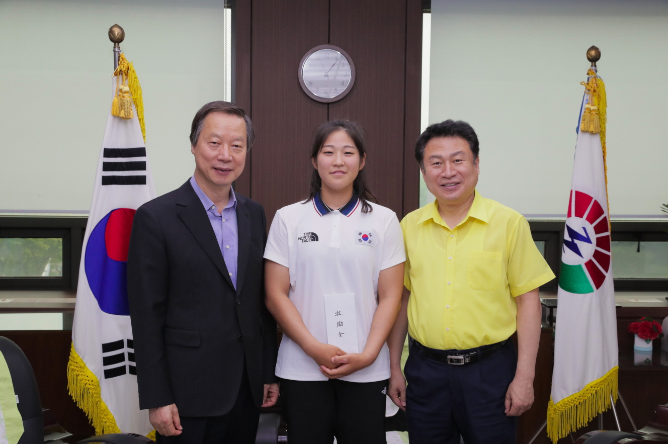 ‘제18회 아시안게임’ 출전 구리시 카누부 격려 이미지 2 - 본문에 자세한설명을 제공합니다.
