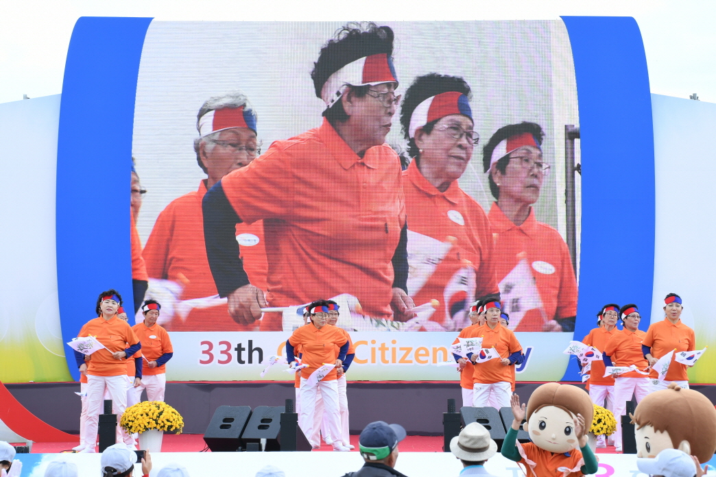 제33회 구리시민의 날(장기자랑) 이미지 43 - 본문에 자세한설명을 제공합니다.