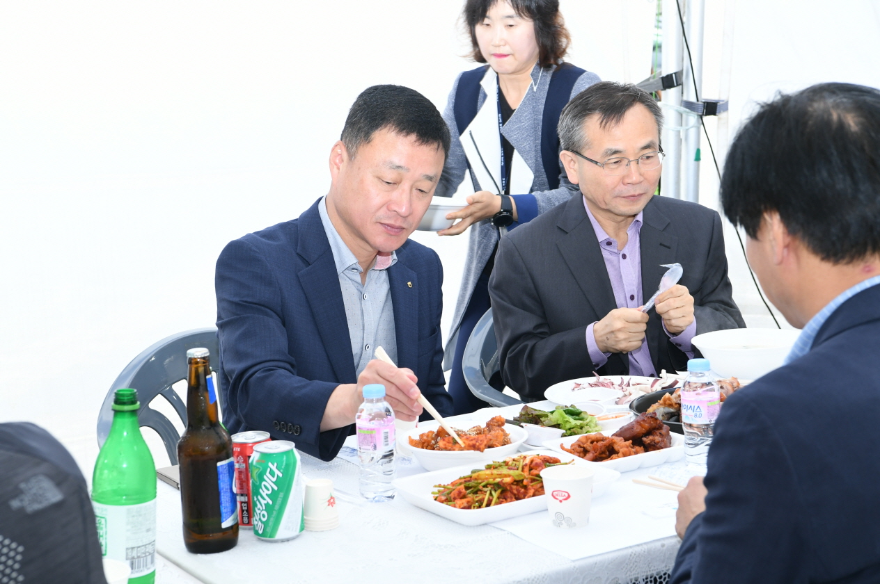 기관장 간담회 및 부스 방문 이미지 24 - 본문에 자세한설명을 제공합니다.