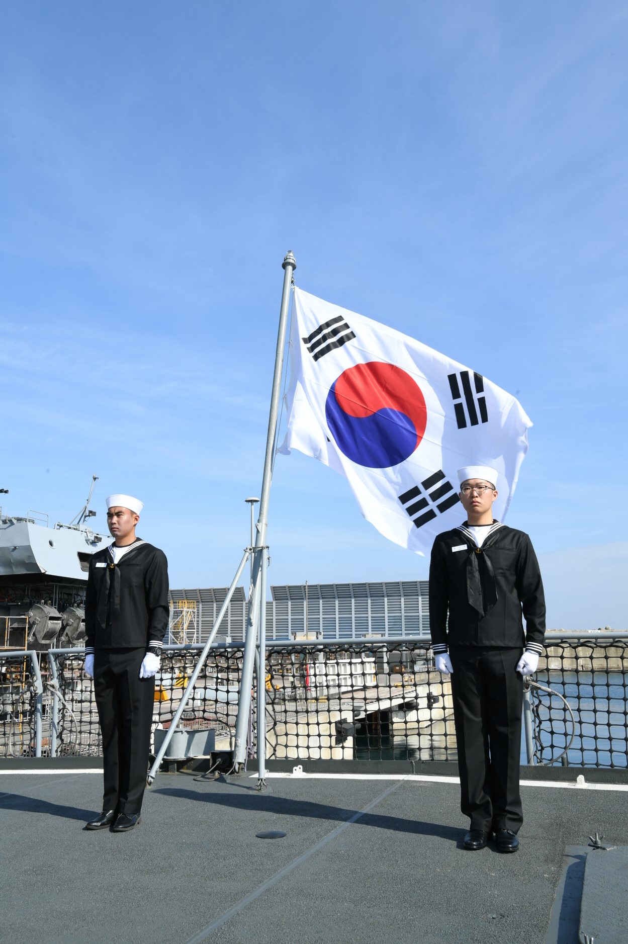 구리시-광개토대왕함 Battle Flag 교환식 행사 이미지 40 - 본문에 자세한설명을 제공합니다.