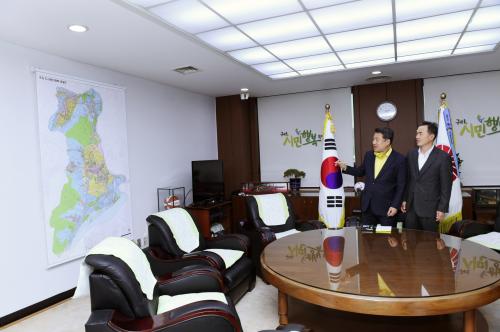 여주시장 방문 이미지