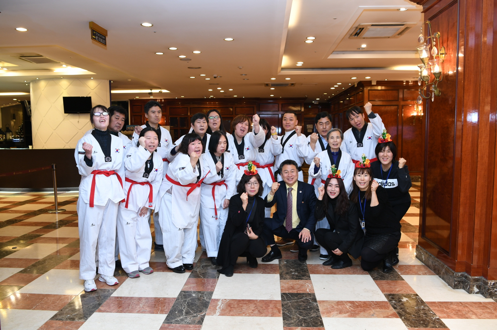 정신건강복지센터 송년회 이미지 3 - 본문에 자세한설명을 제공합니다.