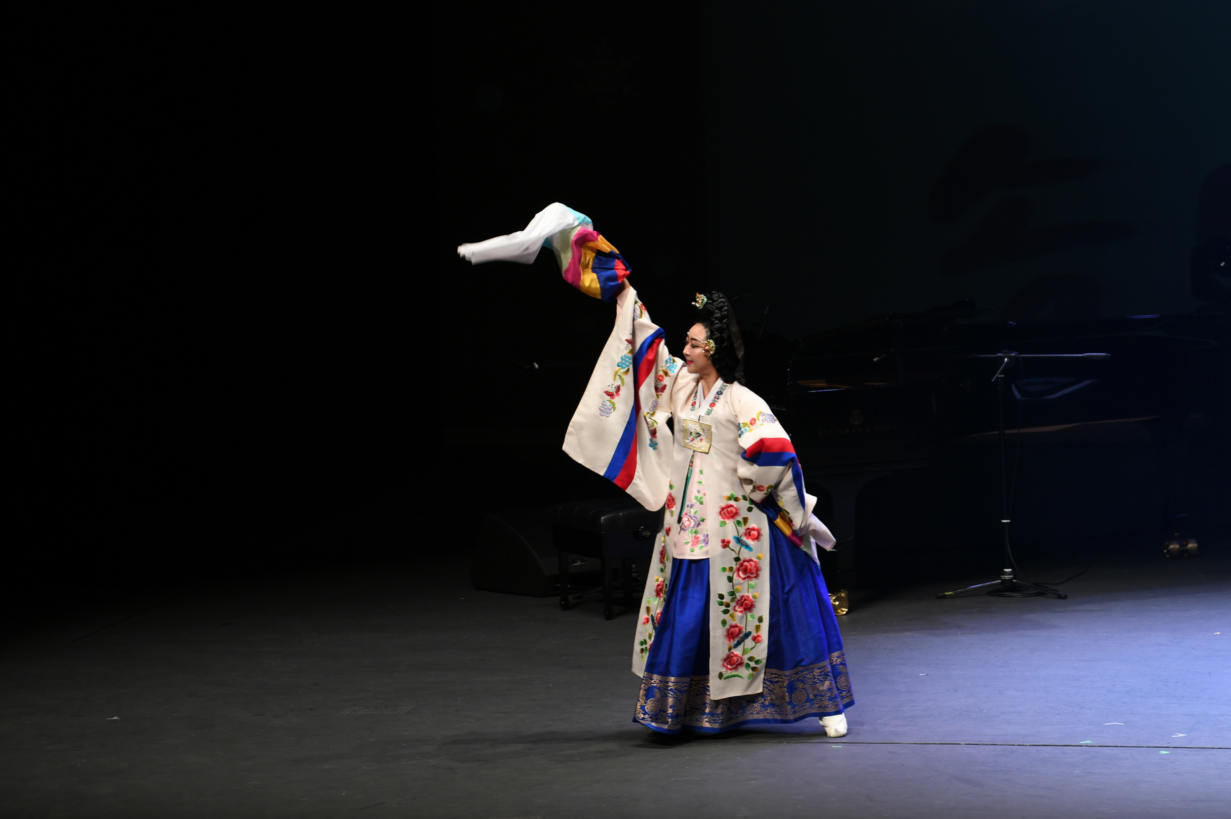 2018 송년 음악회 이미지 34 - 본문에 자세한설명을 제공합니다.