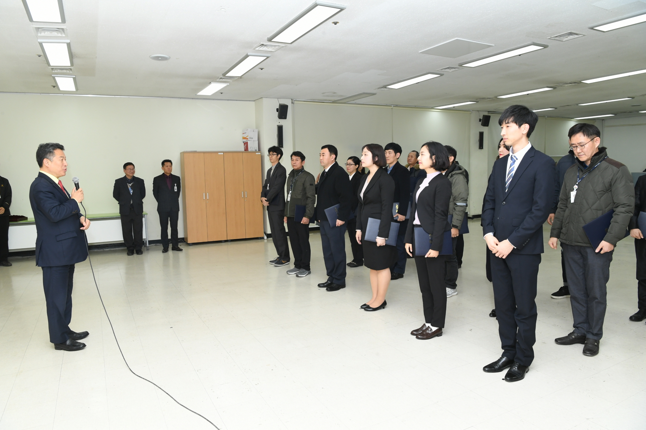 인사발령 이미지 1 - 본문에 자세한설명을 제공합니다.