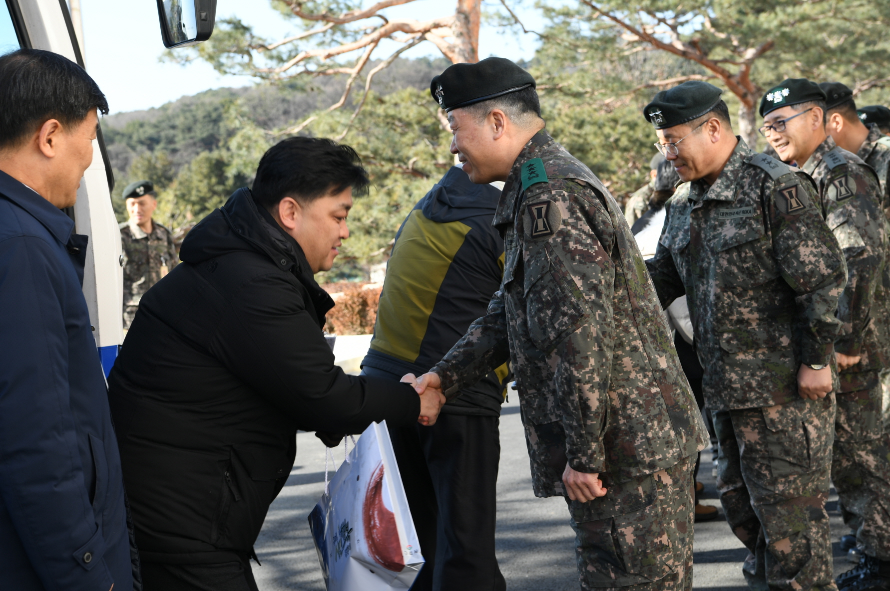광개토부대 위문 이미지 45 - 본문에 자세한설명을 제공합니다.