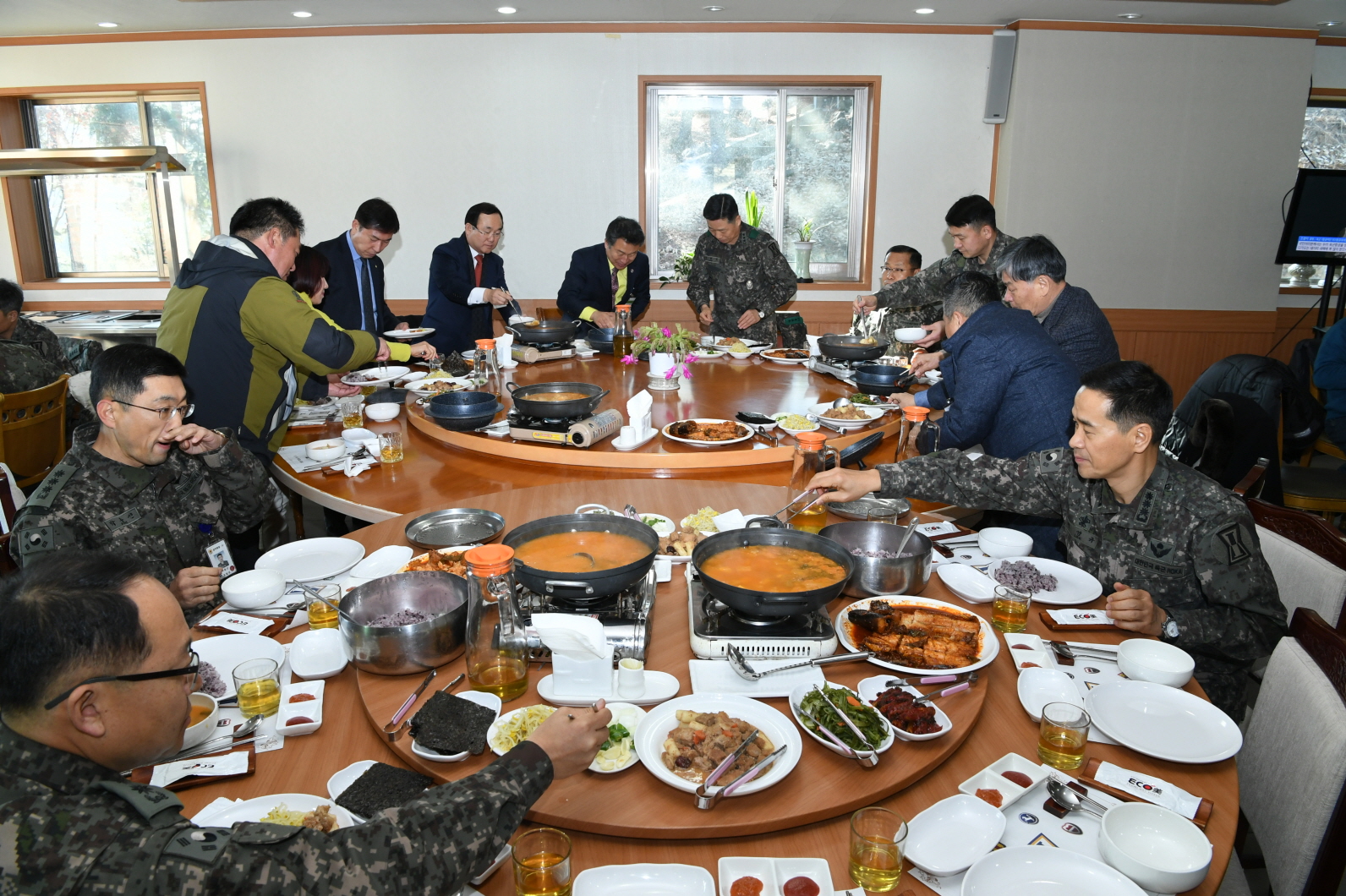 광개토부대 위문 이미지 11 - 본문에 자세한설명을 제공합니다.