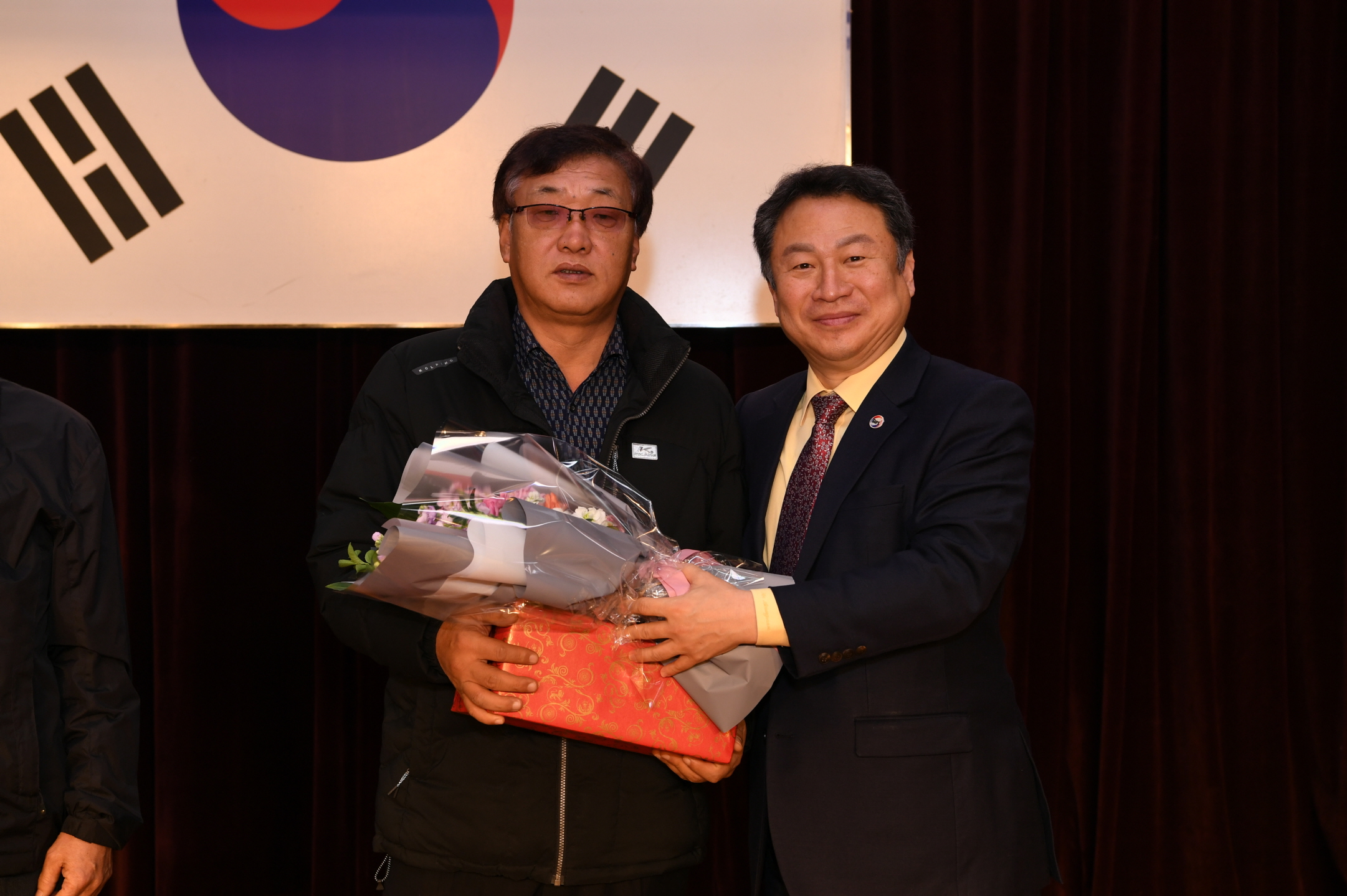 정년퇴임식 이미지 24 - 본문에 자세한설명을 제공합니다.