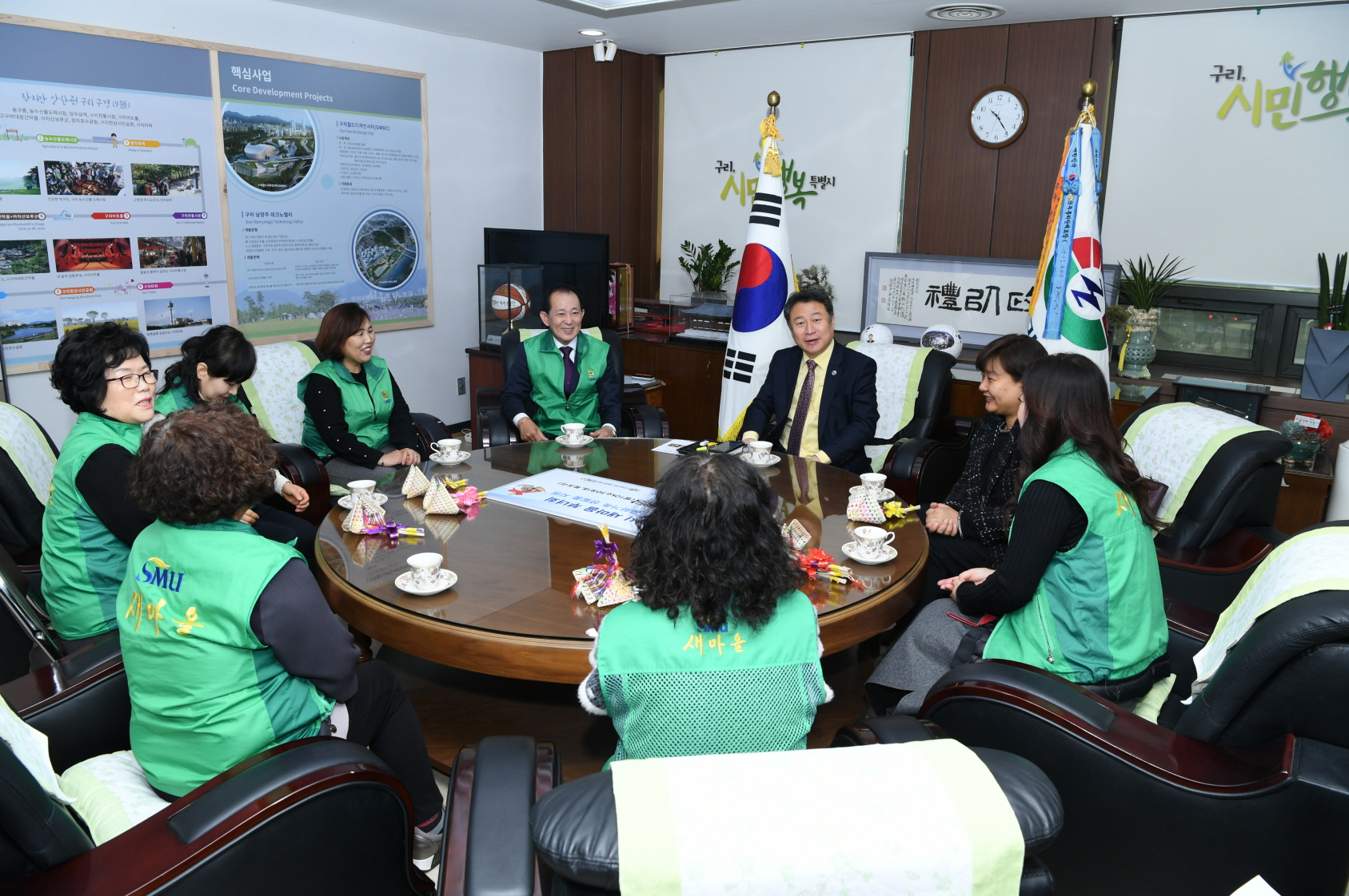 새마을부녀회 복조리 전달 이미지 6 - 본문에 자세한설명을 제공합니다.