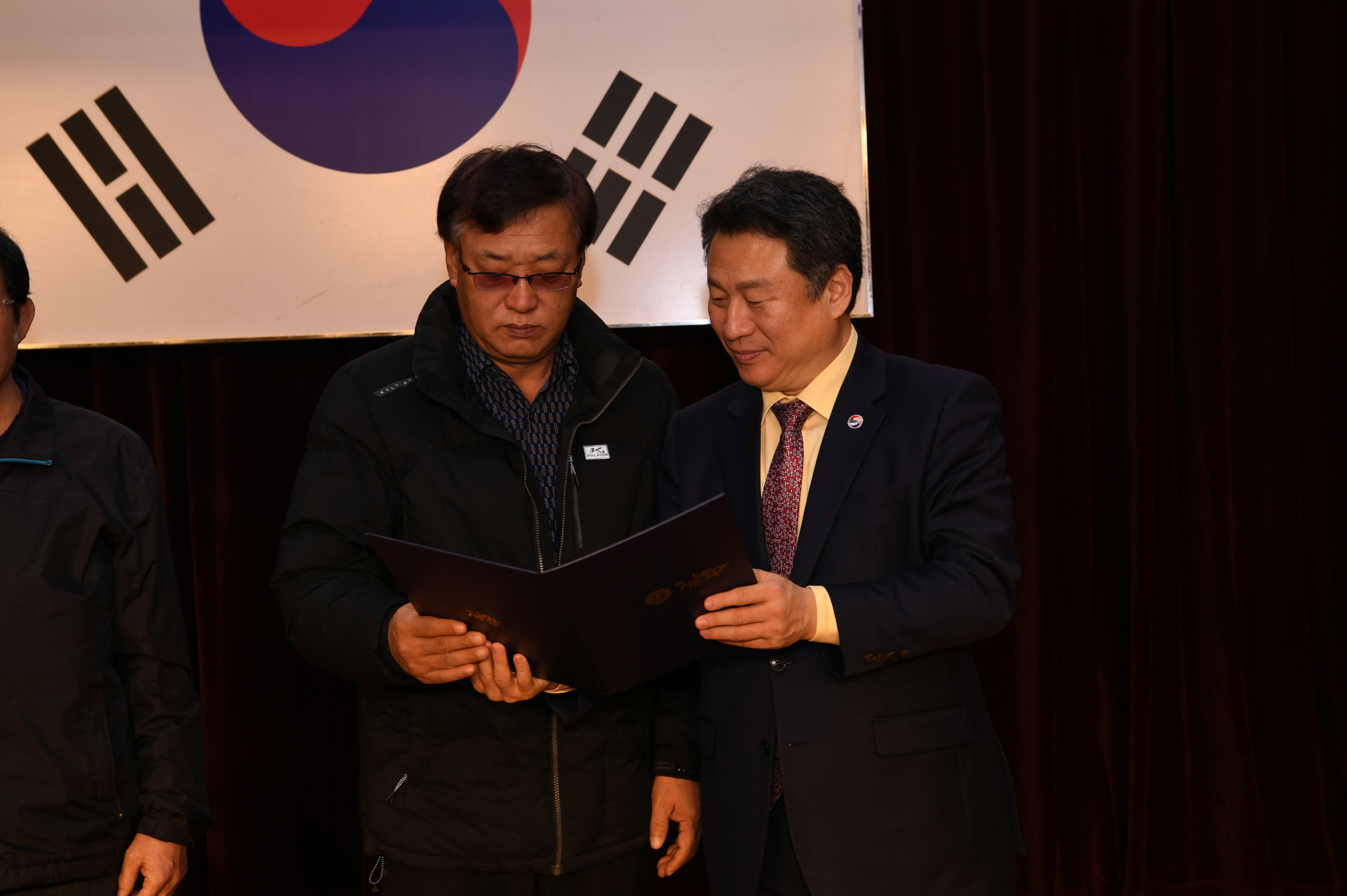 정년퇴임식 이미지 27 - 본문에 자세한설명을 제공합니다.